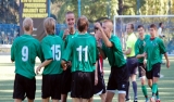 Juniorzy starsi wygrywają w derbach